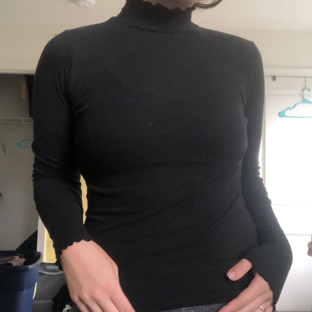 Hollister Black Lettuce Edge Turtleneck Long Sleeve Top